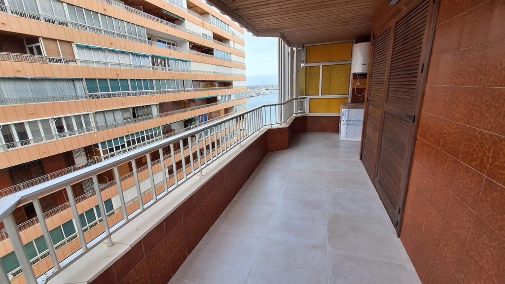 [165] Apartamentos en Playa del Acequión, Torrevieja