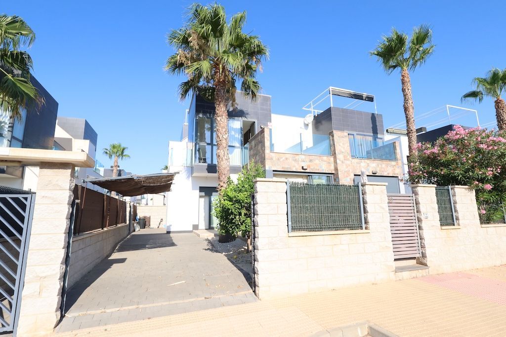 [405] Casas / Chalets en Cabo Roig, Orihuela Costa