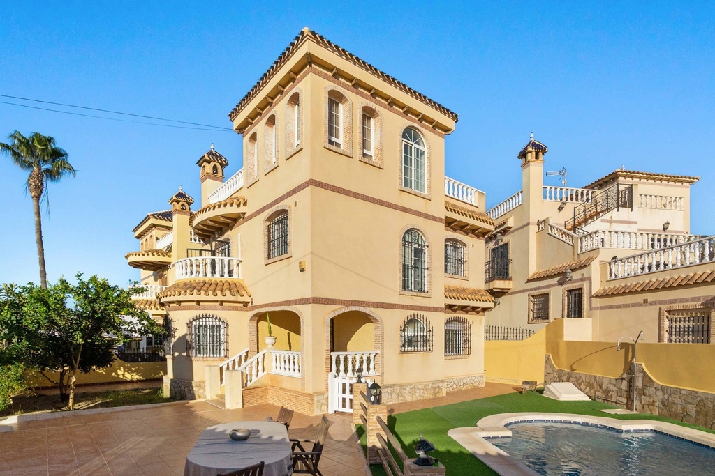[702] Casa / Chalet en La Florida, Orihuela Costa
