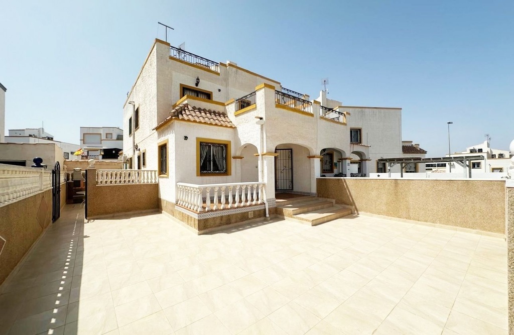 [423] Casa adosada en Los Altos, Torrevieja