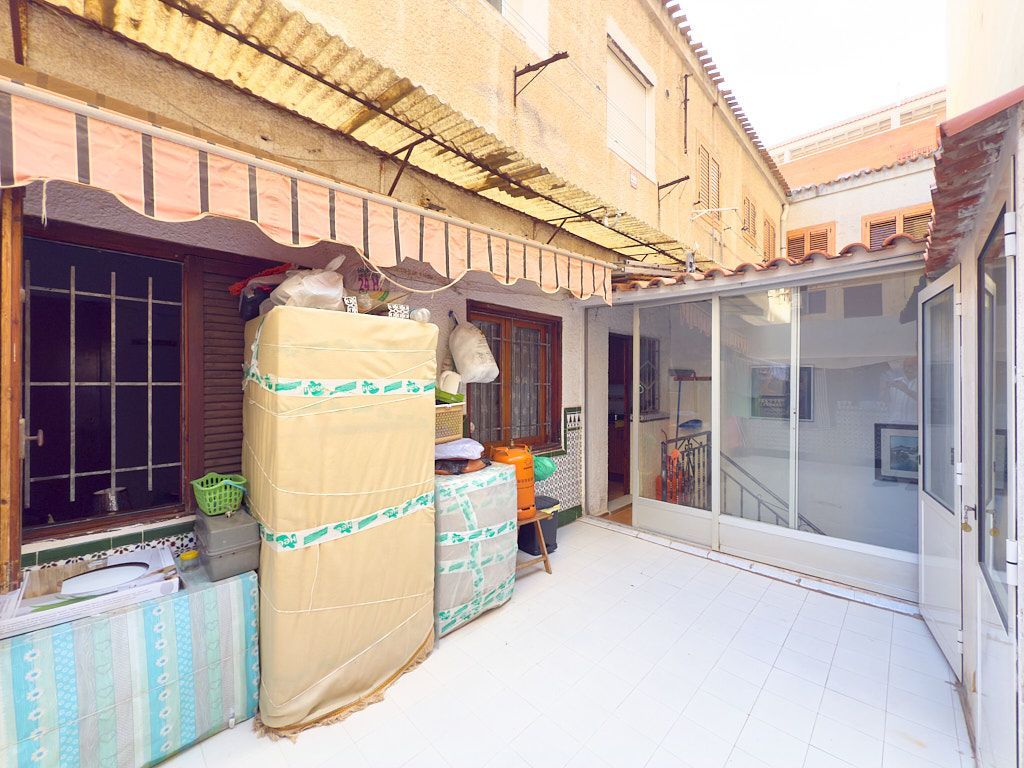 [032] Apartamentos en Playa del Acequión, Torrevieja