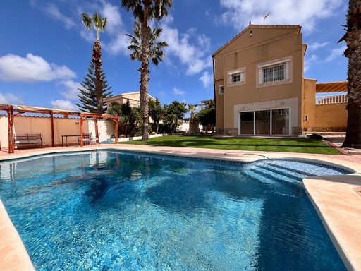 [716] [716] Casas / Chalets en La Zenia, Orihuela Costa