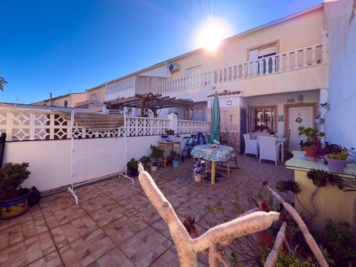 [305] [305] Casa adosada en Urb. Torreta, Torrevieja