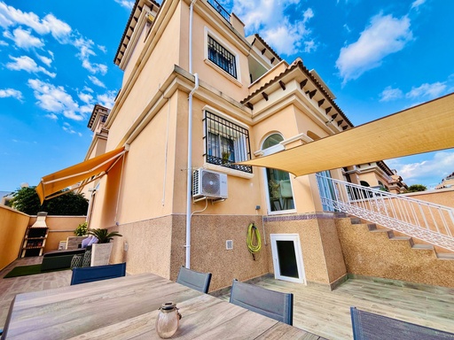 [402] [402] Casa adosada en Villamartin, Orihuela Costa